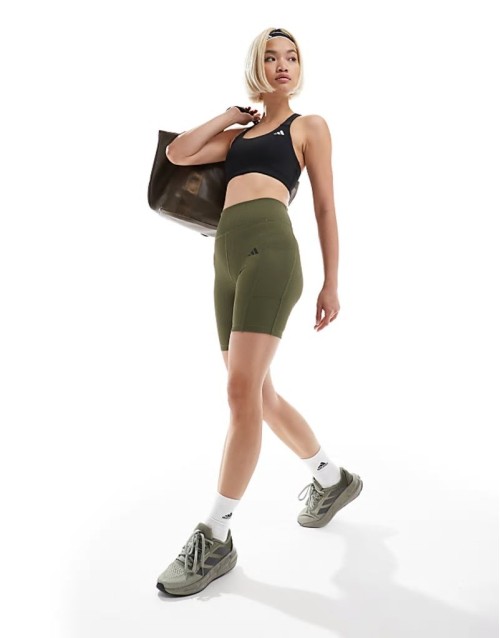 Training Optime ribbed legging short with phone pocket in olive green