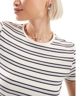 short sve striped t-shirt in white stripes