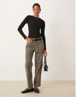 crew neck long sve bodysuit in black